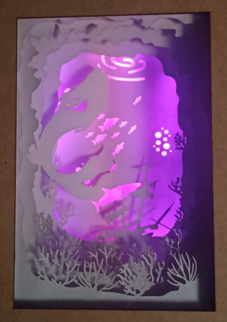 Shadow Box 3D Sereia com Iluminação RGB e Controle Remoto