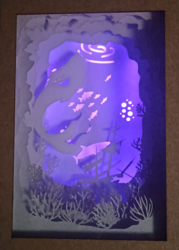 Shadow Box 3D Sereia com Iluminação RGB e Controle Remoto